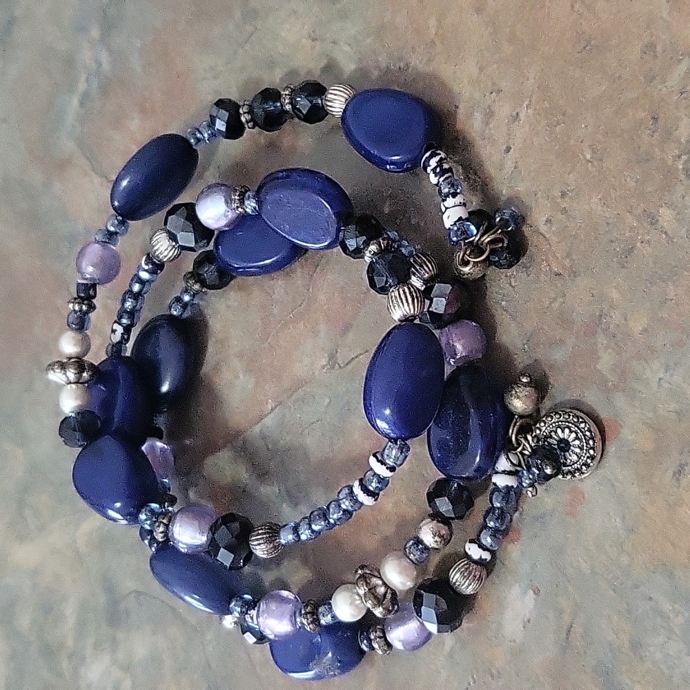 Blue beaded coil bracelet